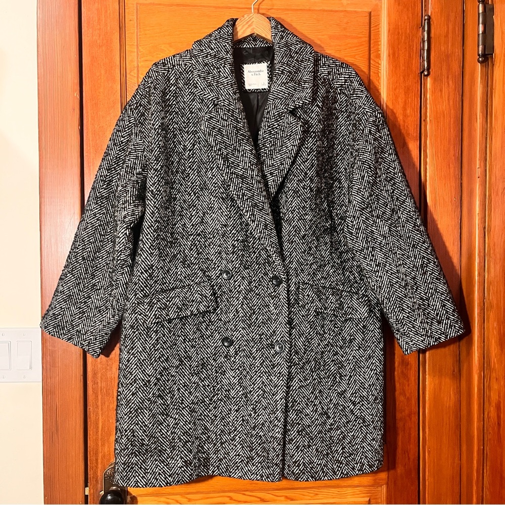 Abercrombie & Fitch Black Herringbone Short Textured Coat - Size L